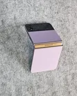 New Samsung Galaxy Z Flip4 256GB - 2