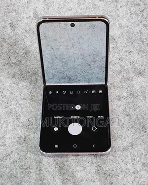 New Samsung Galaxy Z Flip4 256GB