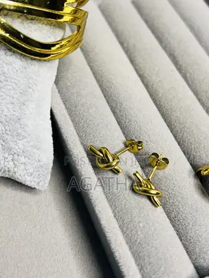 Bow Knot Earrings - Hypoallergenic & Tarnish Free