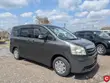 Toyota Noah 2007 Gray - 1