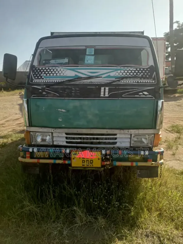 Mitsubishi Canter Tipper 1999 Green - 1