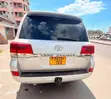 Toyota Land Cruiser 4.5 V8 DLX 2013 Nyeupe - 3