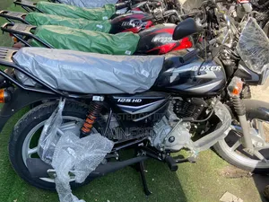 New Bajaj Boxer 125 2023 - Black