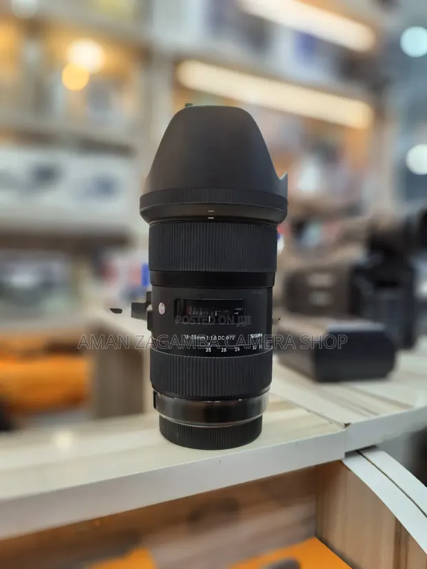 Sigma 18-35mm f/1.8 Lens (Iliyo tumika) - 1