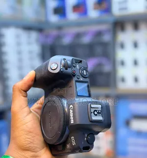 Canon EOS R Mirrorless Camera