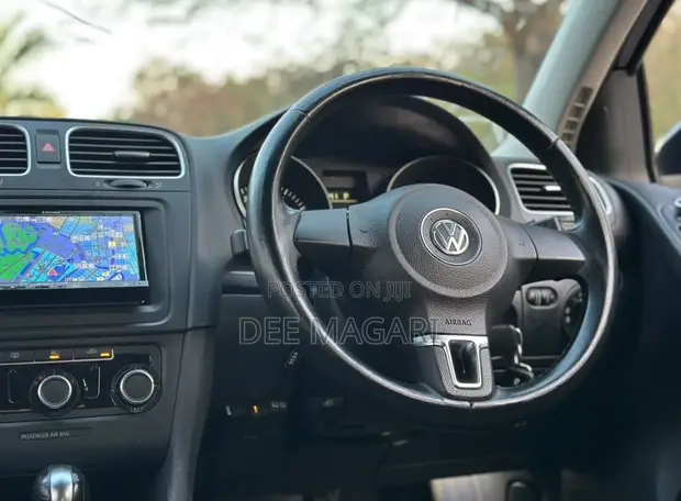Volkswagen Golf 1.2 TSI 5 Door 2012 Black - 1