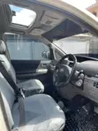 Toyota Noah 2.0 AWD (8 Seater) 2005 White - 4