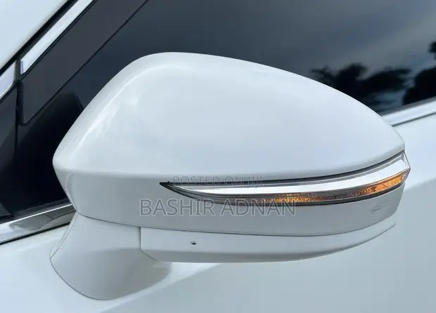 Toyota Crown Athlete 2014 White - 1