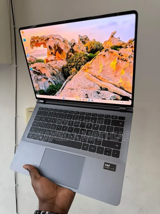 Huawei MateBook X Pro 14" 32GB RAM Intel Core Ultra 5 512GB SSD - 1