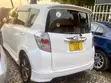 Toyota Ractis 2006 White - 4