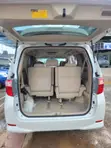 Toyota Alphard 2011 White - 4