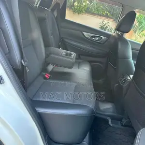 Nissan X-Trail 2.0 Petrol FWD 2015 White