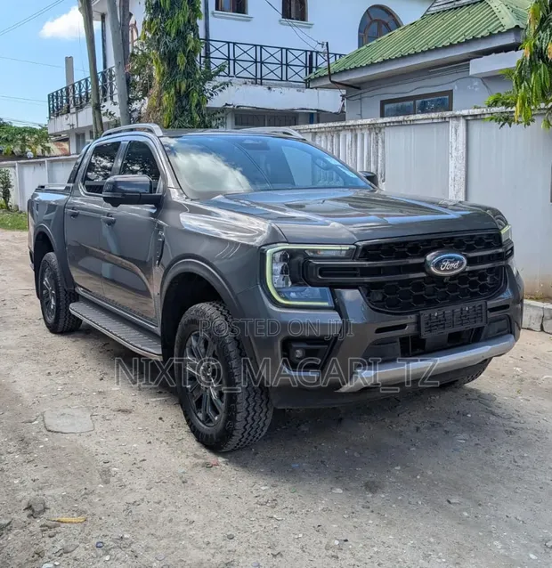 Ford Ranger Wildtrak 2025 Gray - 1