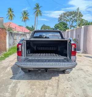 Ford Ranger Wildtrak 2025 Gray