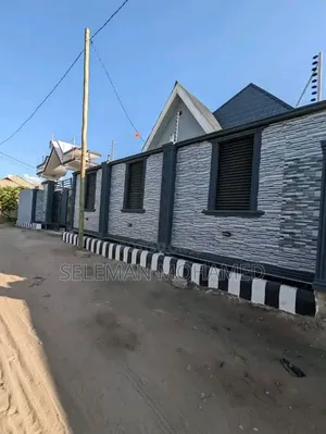 Furnished 4-Bedroom House for Sale in Biriani Real Estate, Charambe