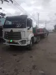 Howo 6x4 Trailer Truck - 380HP - 2