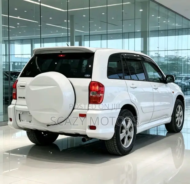 Toyota RAV4 2000 Automatic White - 1