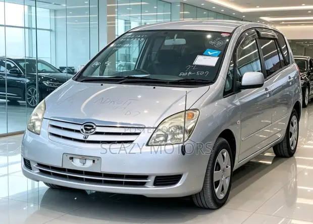 Toyota Corolla Spacio 2003 Silver - 1
