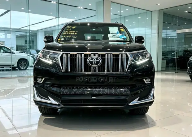Toyota Land Cruiser Prado 2023 Black - 1