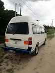 Toyota HiAce 3L Manual 2000 - 2