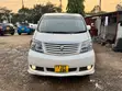 Toyota Alphard 2002 Nyeupe Rangi ya Lulu - 3