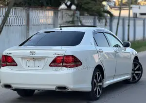 Toyota Crown Athlete 2008 White