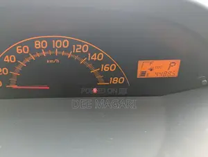 Toyota Vitz 2009 Metallic Silver