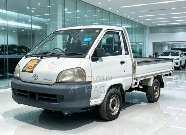 Toyota TownAce 2005 White - 1