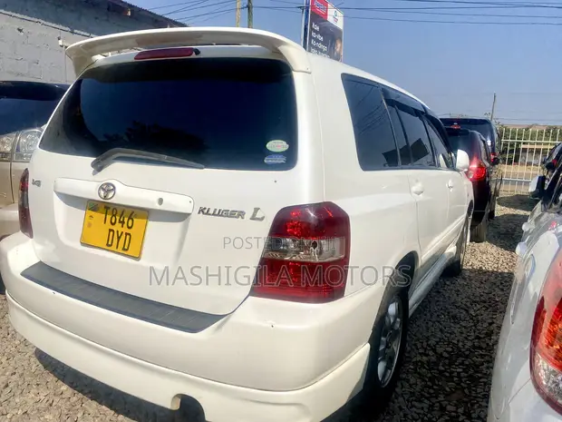 Toyota Kluger 2005 White - 1