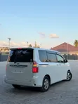 Toyota Noah G 2008 - White - 4