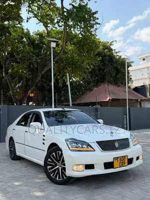 Toyota Crown Athlete 2006 White