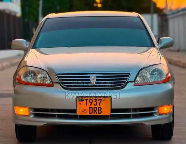 Toyota Mark II 2004 - 1