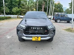 Toyota Hilux 2020 Double Cabin Pickup