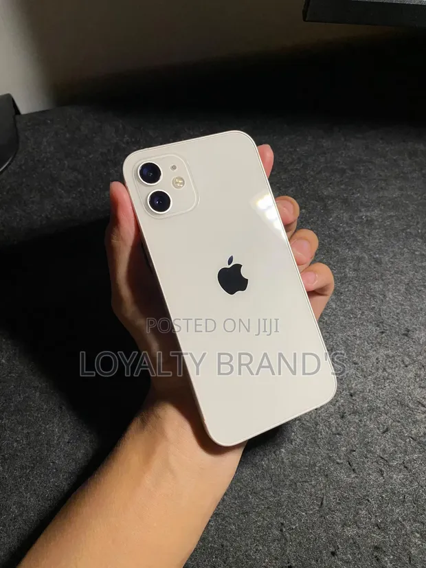 Apple iPhone 12 128GB White - 1