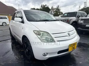 Toyota IST 2005 - White