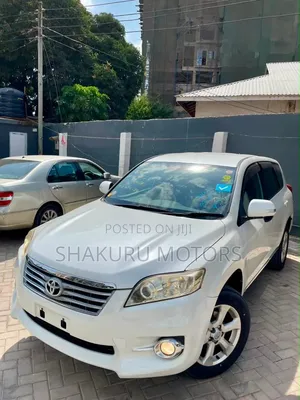 Toyota Vanguard 2010 Pearl White