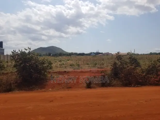 Eneo la Eka 3 kwa Ajili ya Kuuzwa Karibu na Stand ya SGR, Morogoro - 1