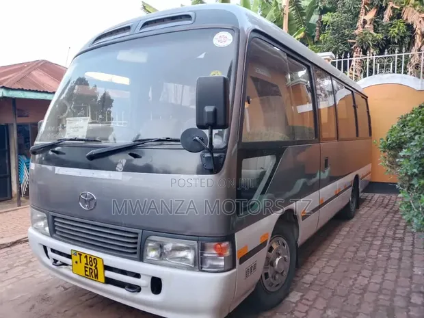 Toyota Coaster 2006 Grey - 1