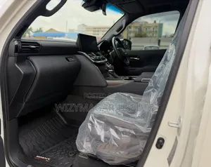 New Toyota Land Cruiser 300 ZX 2024