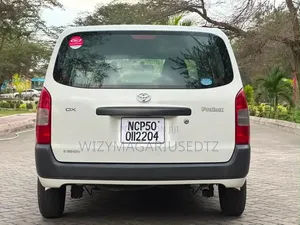 Toyota Probox 2011 - White