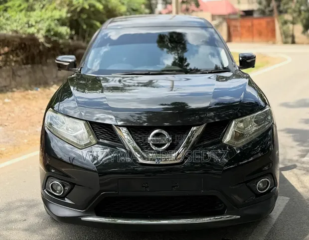 Nissan X-Trail 2014 Black - 1