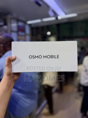 DJI Osmo Mobile 8 Creator Combo