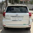 Toyota Vanguard 2011 - Off White - 3