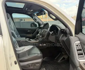 2023 Toyota Land Cruiser 300 ZX Diesel