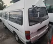 Toyota HiAce 2003 White - 3