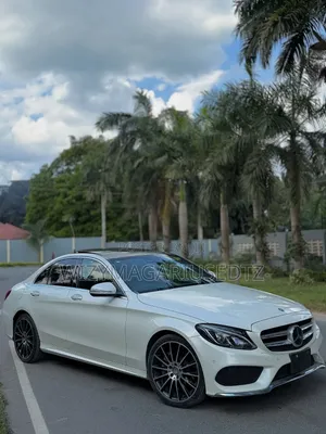 Mercedes-Benz C200 2015