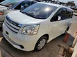 Toyota Noah 2009 White - 2