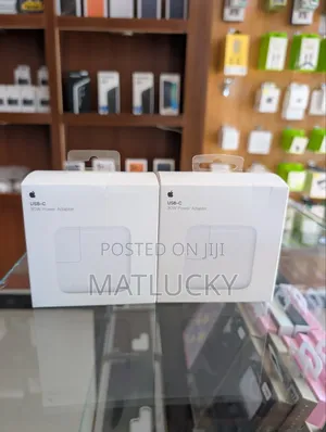 USB-C 30W Power Adapter for MacBook