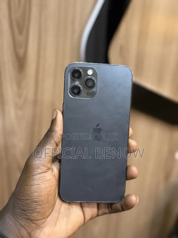 Apple iPhone 12 Pro Max 128GB Nyeusi - 1