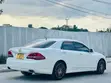 Toyota Crown 2010 White - 4